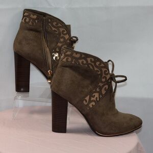 Miss Smart Cowboy Inspired Booties Sz 40/9US NWOT